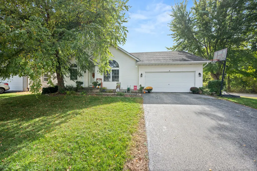 728 Hawthorne Lane, Genoa, IL 60135 - Image #2