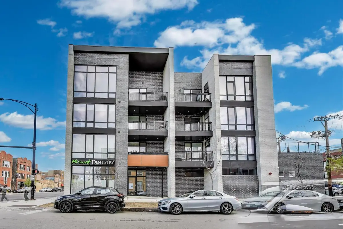 2405 W Iowa Street #405, Chicago, IL 60622 - Image #1