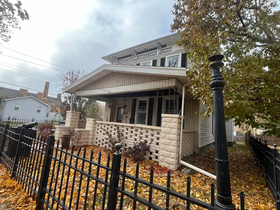 1002 N Roosevelt Avenue, Bloomington, IL 61701 - Image #3