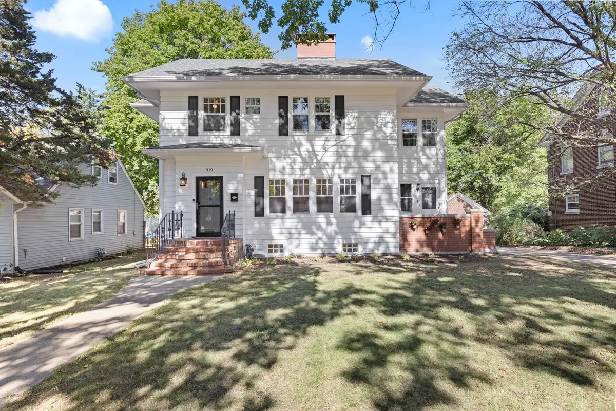 919 Garfield Avenue, Rockford, IL 61103 - Image #1