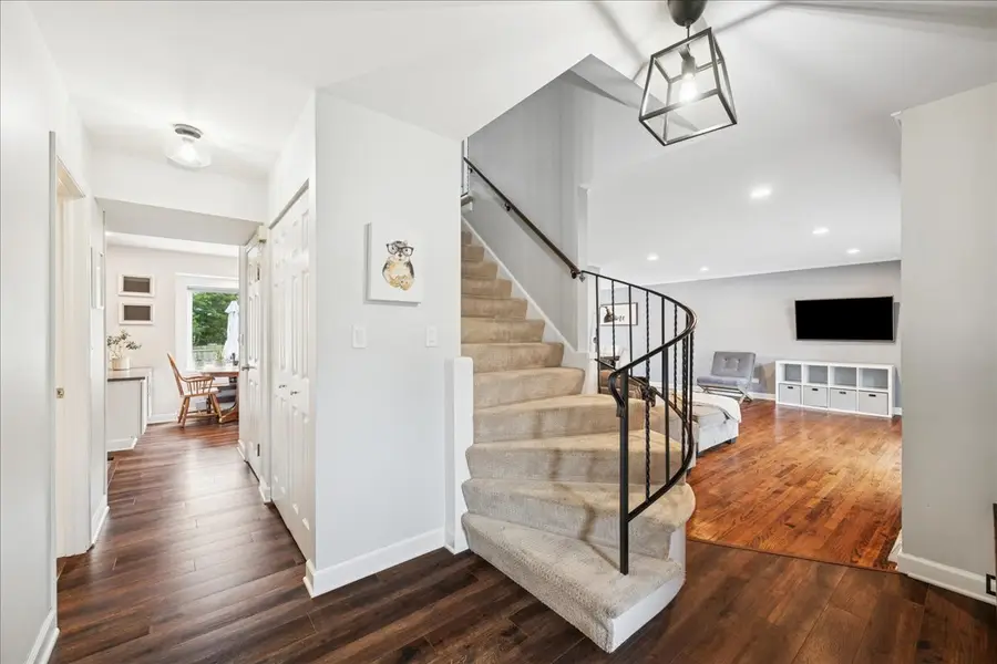 481 Sussex Court, Buffalo Grove, IL 60089 - #2