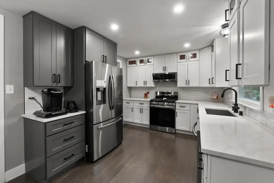 17803 Dogwood Lane, Hazel Crest, IL 60429 - Image #3