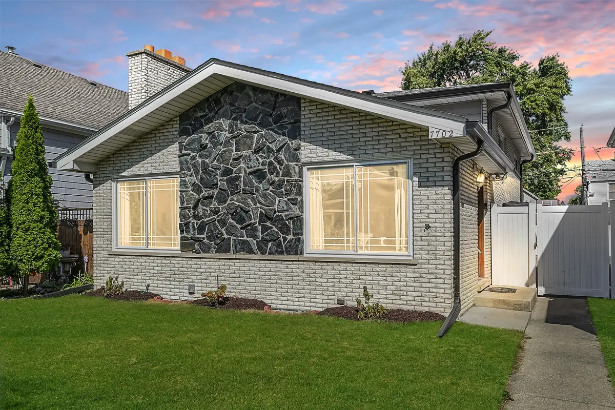 7702 W 66th Street, Bedford Park, IL 60501 - Image #1