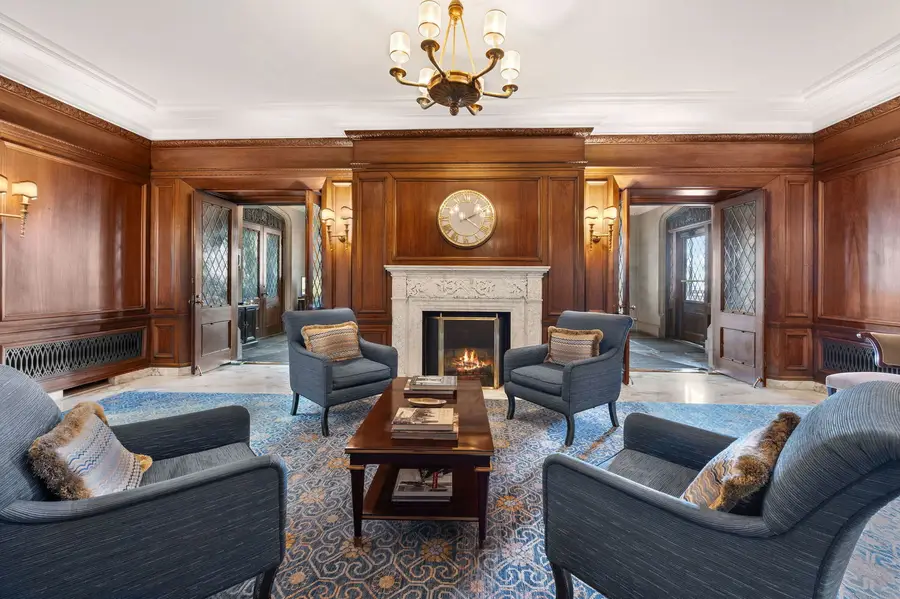 1242 N Lake Shore Drive #4N, Chicago, IL 60610 - Image #2