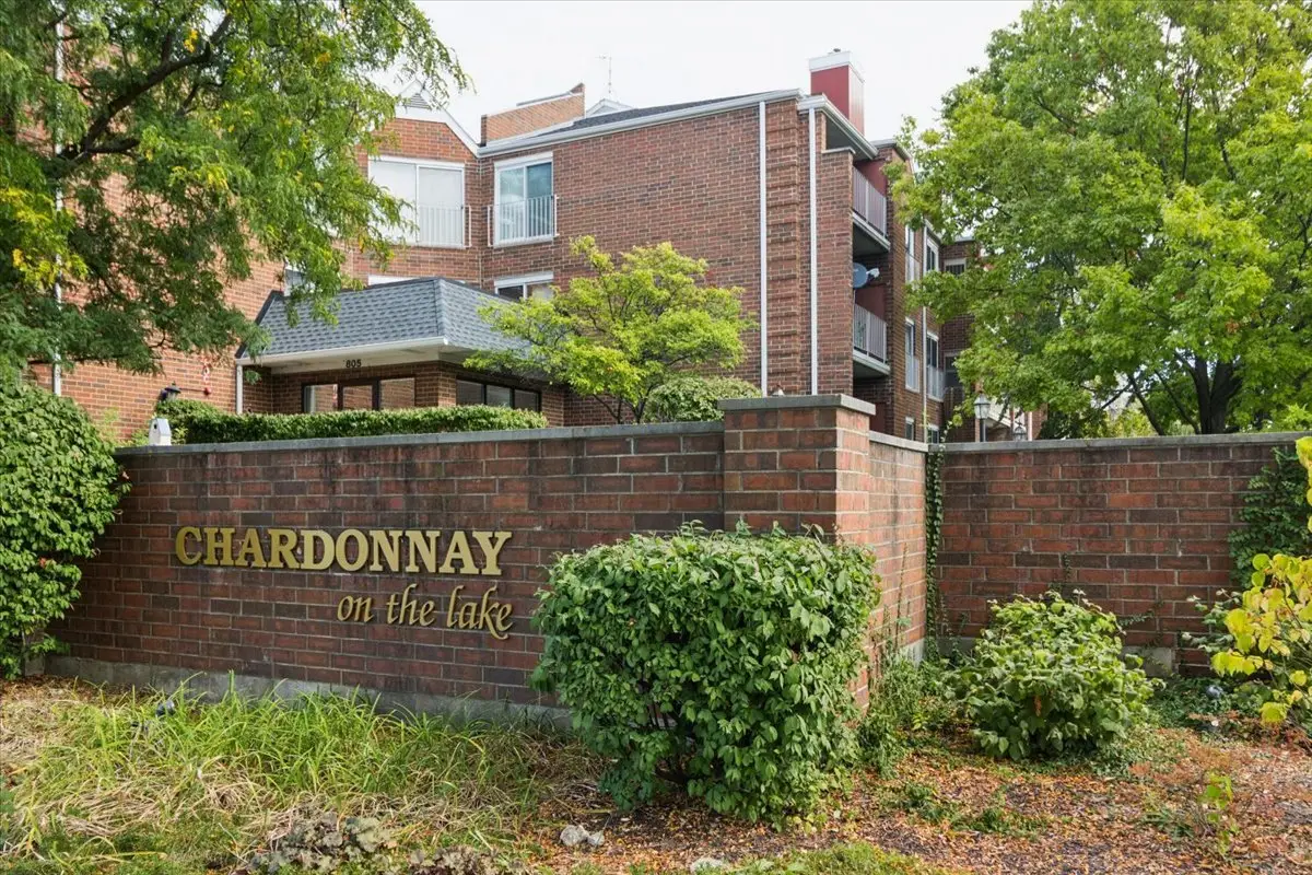 805 Leicester Road #118, Elk Grove Village, IL 60007 - Image #1