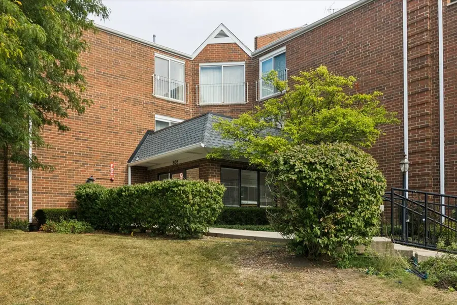 805 Leicester Road #118, Elk Grove Village, IL 60007 - Image #2