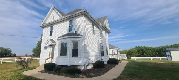 9020 E Flagg Road, Rochelle, IL 61068