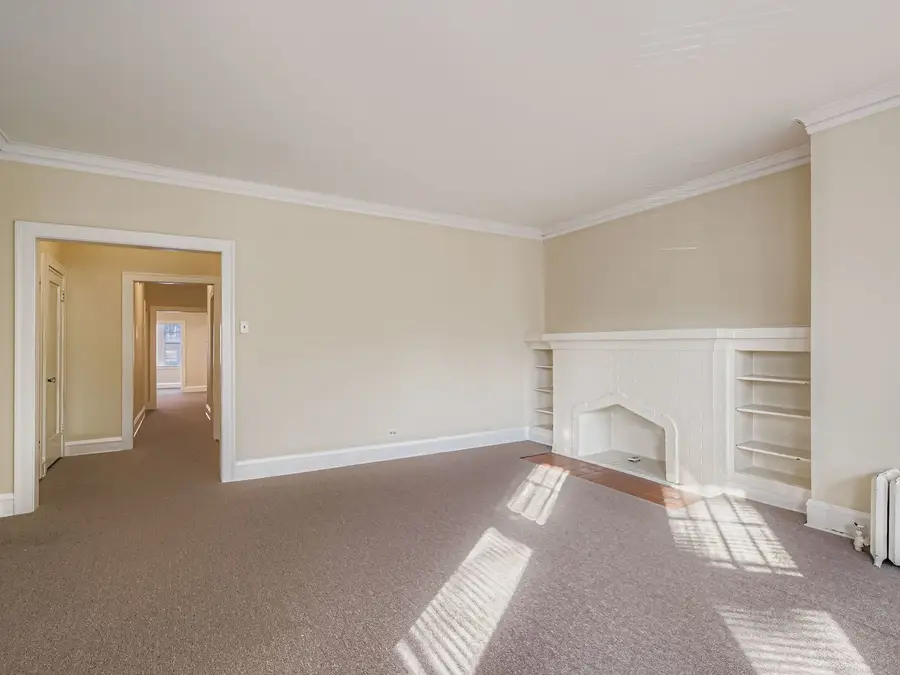 5722 N Washtenaw Avenue, Chicago, IL 60659 - Image #3