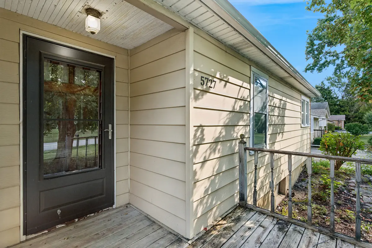 5727 Woodward Avenue, Downers Grove, IL 60516 - Image #1