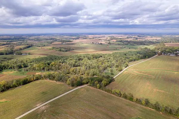 3537 3577 N Iris Hill Road, Freeport, IL 61032