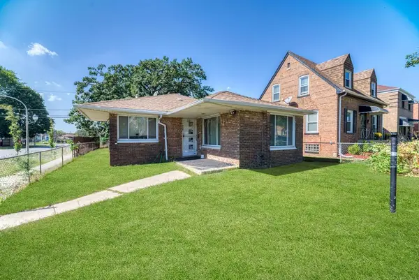 9760 S Dobson Avenue, Chicago, IL 60628