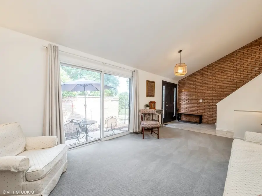 534 E Main Street, Barrington, IL 60010 - Image #2