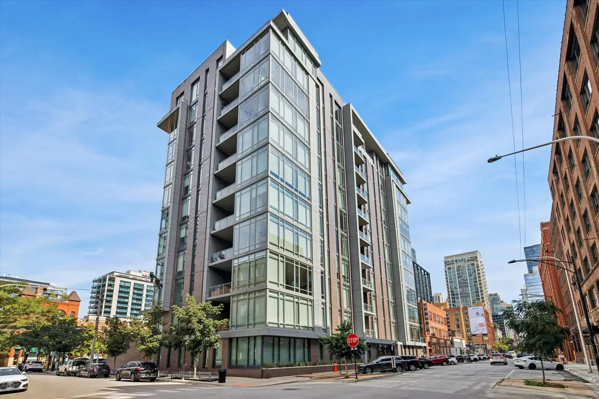 360 W Erie Street #9A, Chicago, IL 60654 - Image #1