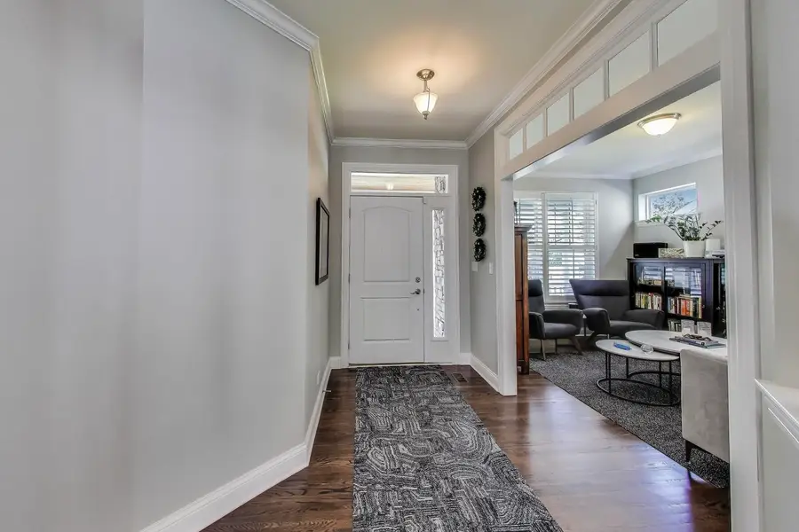 557 N Myrtle Avenue, Elmhurst, IL 60126 - #2