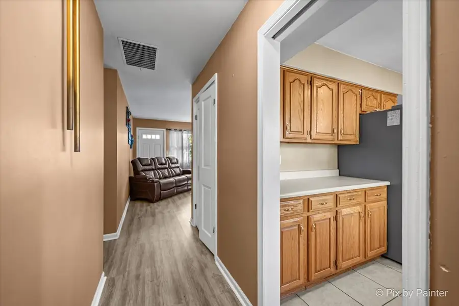 1103 Lawrence Avenue, Elgin, IL 60123 - Image #2