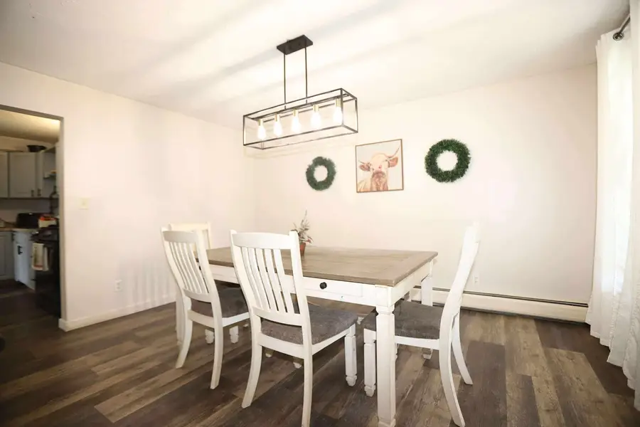 935 Marvel Avenue, Woodstock, IL 60098 - Image #3