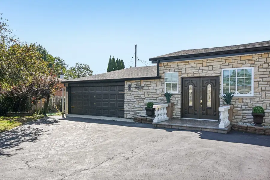 719 N Elmhurst Avenue, Mount Prospect, IL 60056 - Image #2