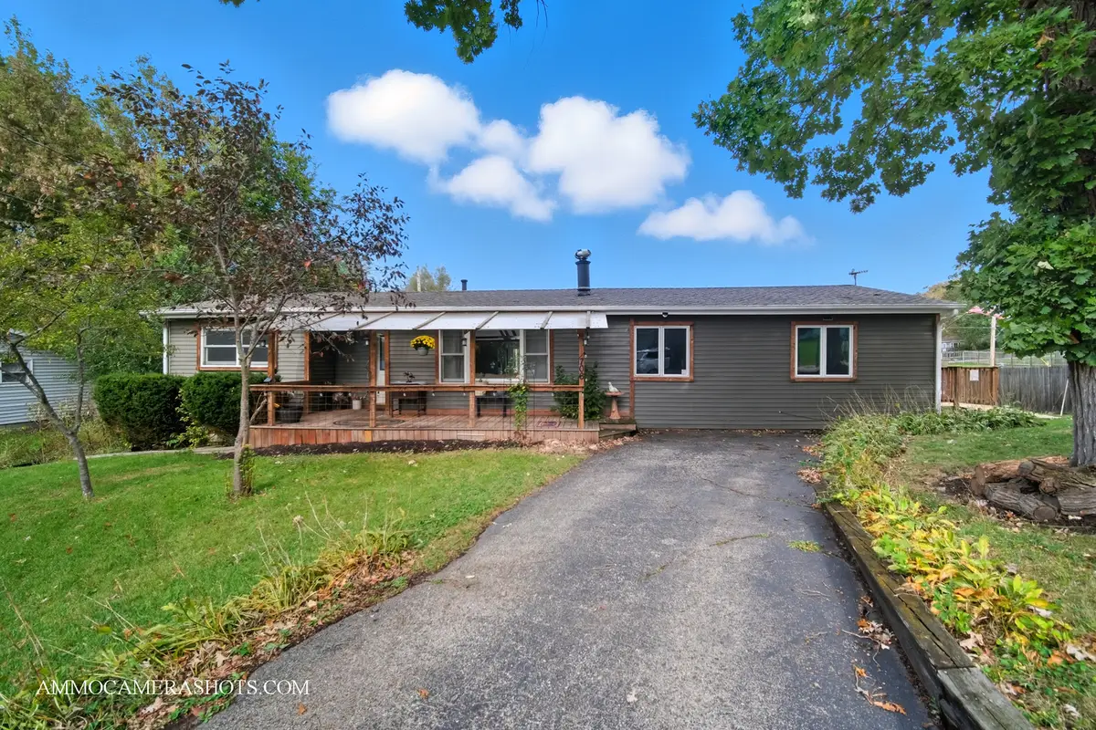 706 W Pheasant Trail, McHenry, IL 60051 - #1