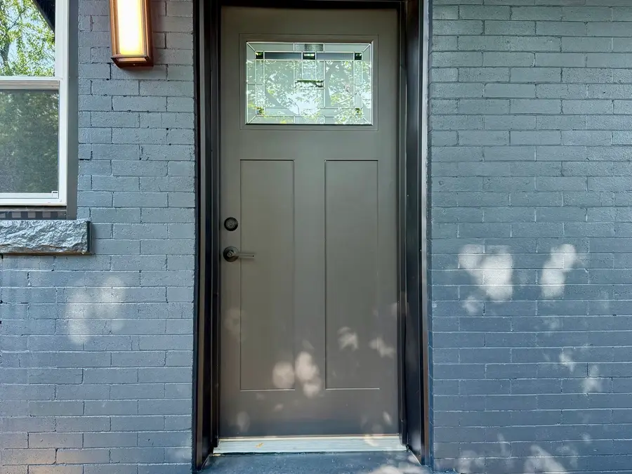 7042 S Eberhart Avenue, Chicago, IL 60637 - Image #2