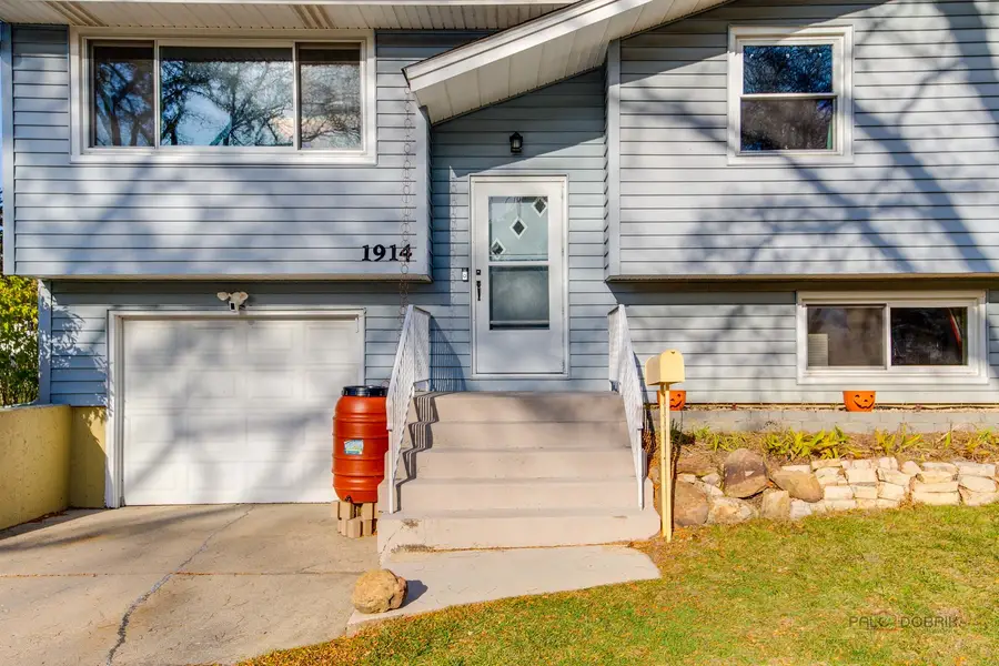 1914 Capital Court, Schaumburg, IL 60193 - Image #2