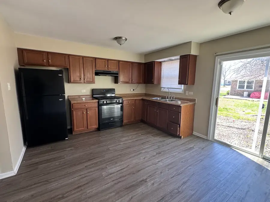 6021 Spring Lane, Matteson, IL 60443 - Image #2