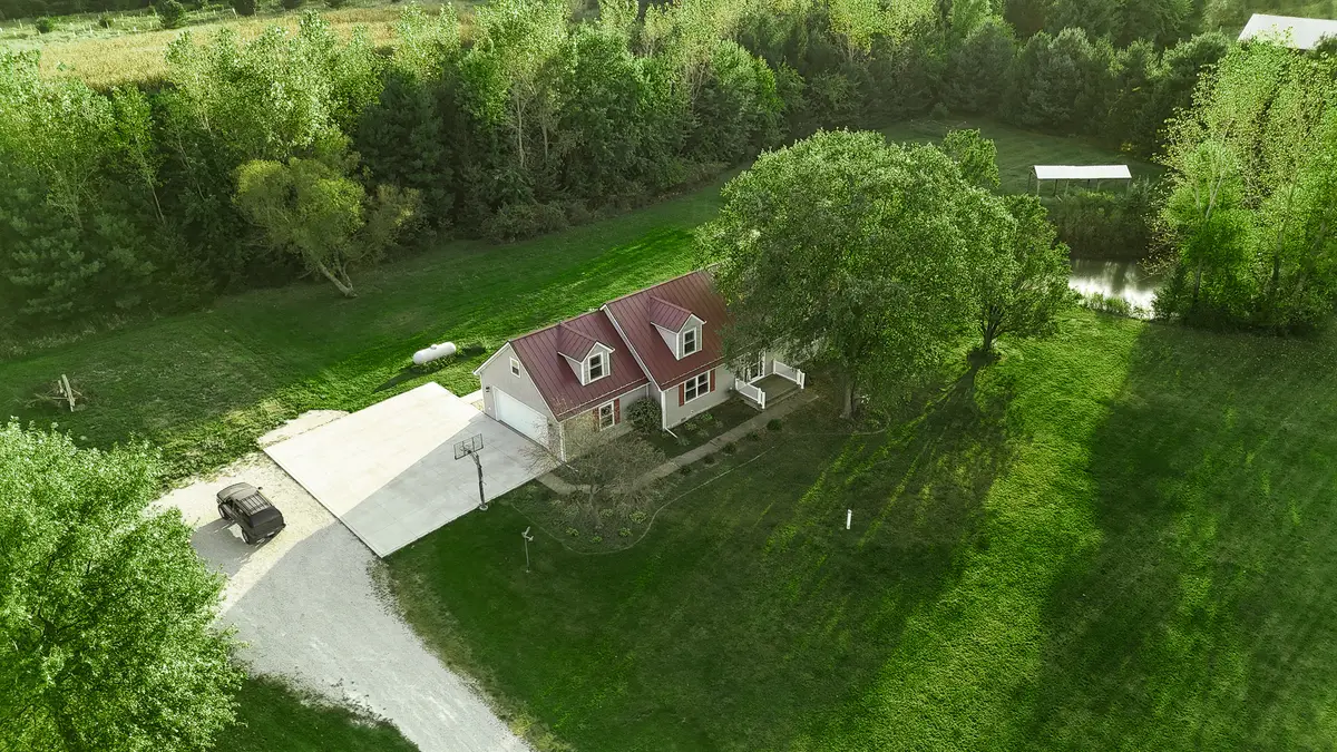 15598 E 3500n Road, Momence, IL 60954 - Image #1