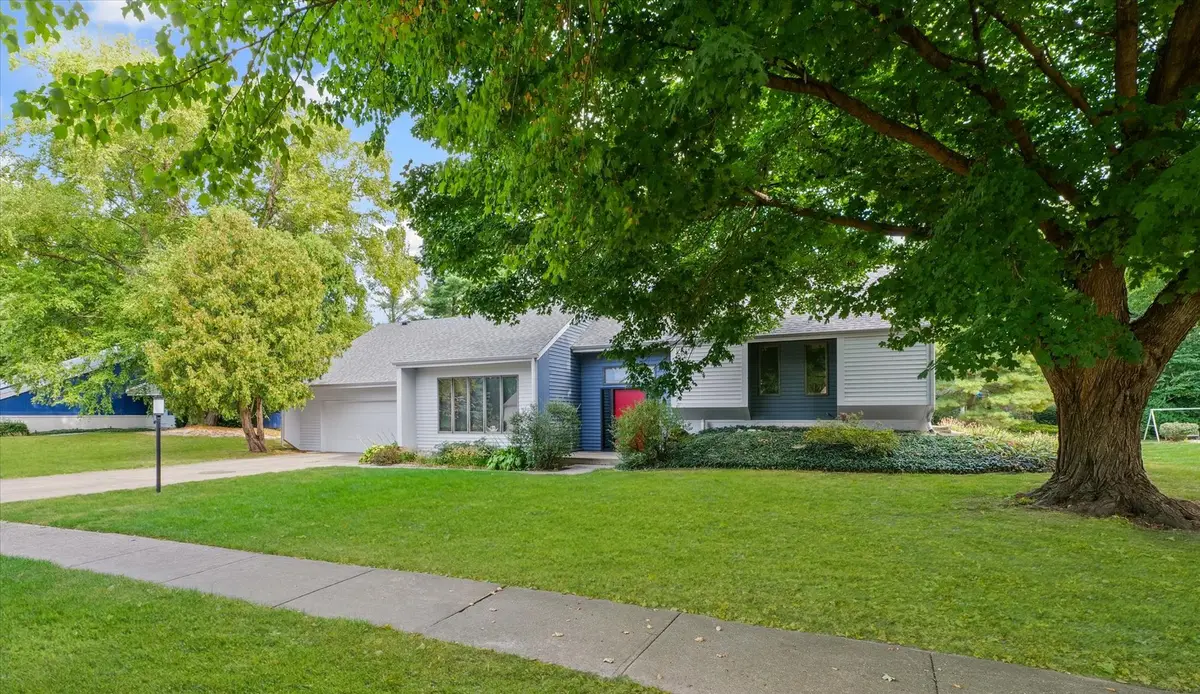 1914 Woodfield Road, Champaign, IL 61822 - #1