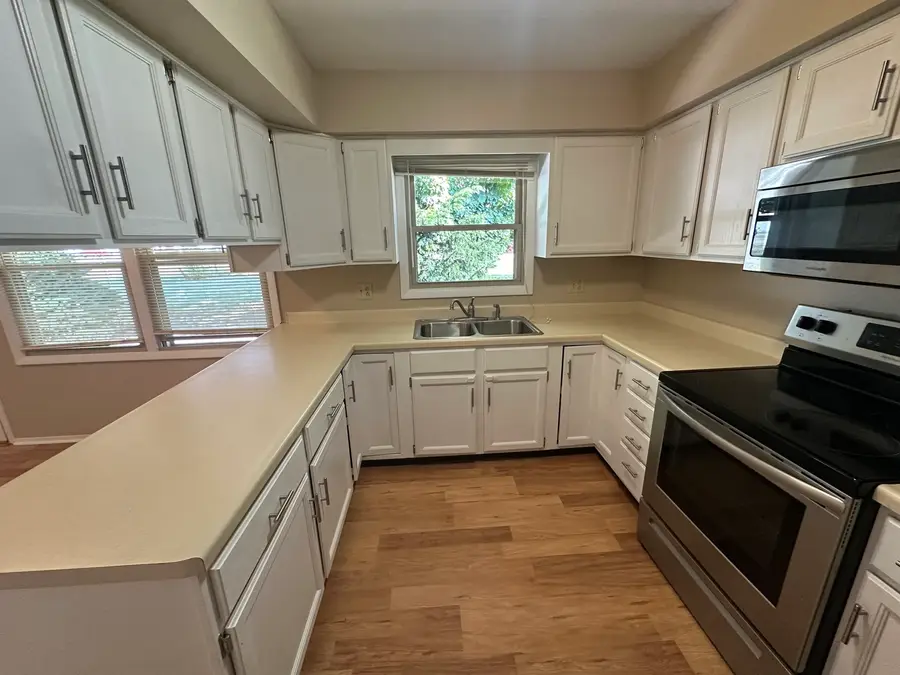 907B N Carlisle Drive, Rochelle, IL 61068 - Image #3