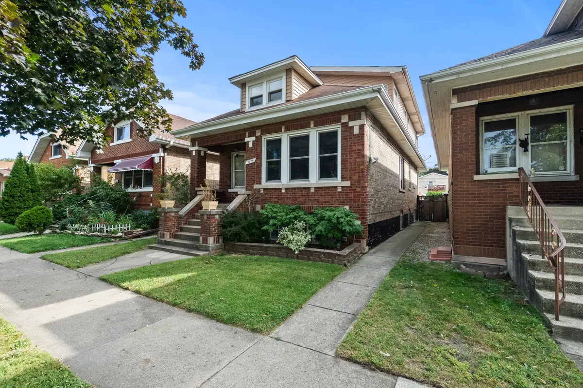 3825 Kenilworth Avenue, Berwyn, IL 60402 - #1