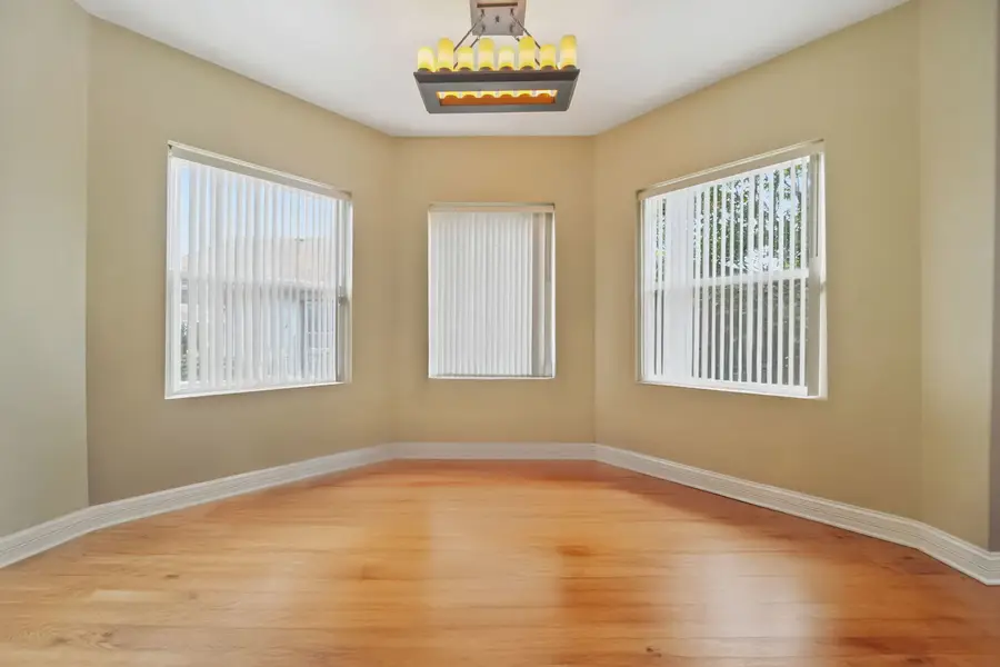 11326 S Parnell Avenue, Chicago, IL 60628 - Image #3