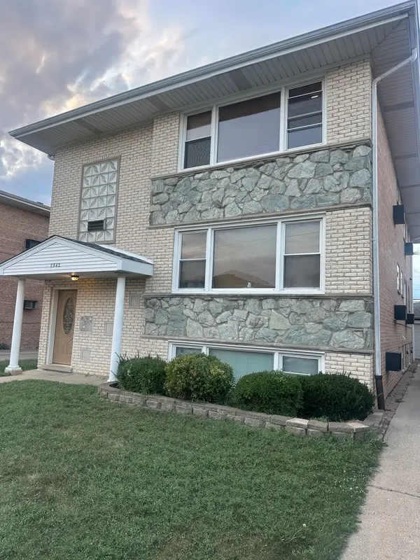 8542 W Winnemac Avenue, Chicago, IL 60656