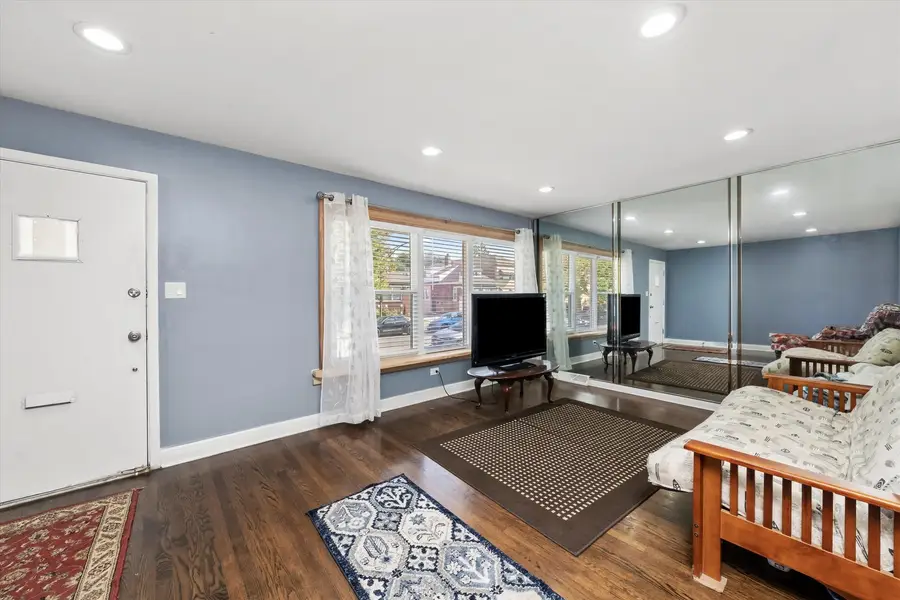 7212 S Campbell Avenue, Chicago, IL 60629 - Image #3