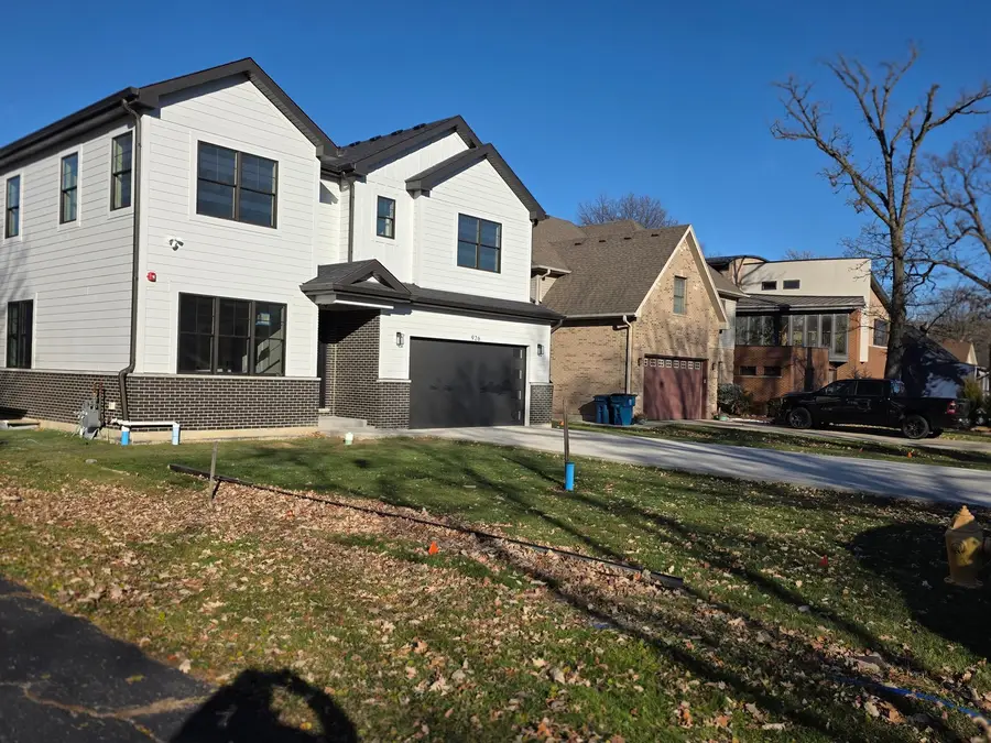 926 E Crest Avenue, Addison, IL 60101 - Image #3