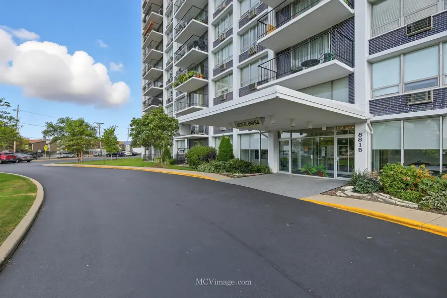 8815 W Golf Road #6D, Niles, IL 60714 - Image #2