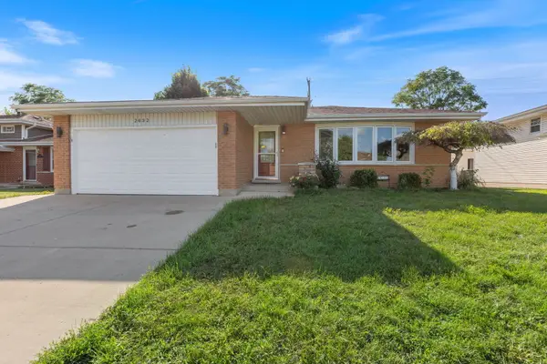 2032 N Wainwright Court, Palatine, IL 60074