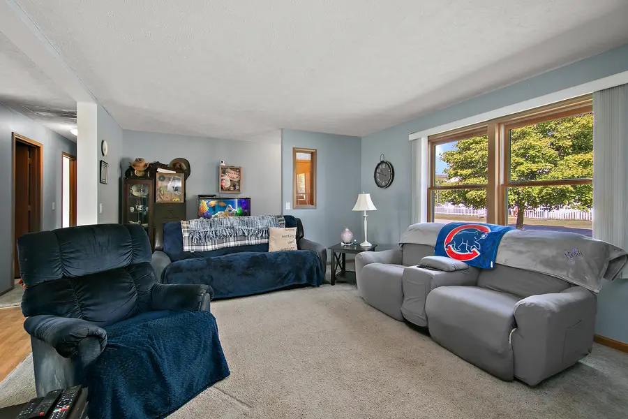 126 E Cleveland Street, Cullom, IL 60929 - Image #2