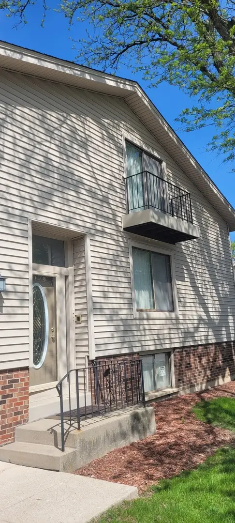 18622 Golfview Drive, Hazel Crest, IL 60429 - Image #1