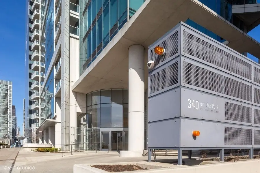 340 E Randolph Street #905, Chicago, IL 60601 - Image #2