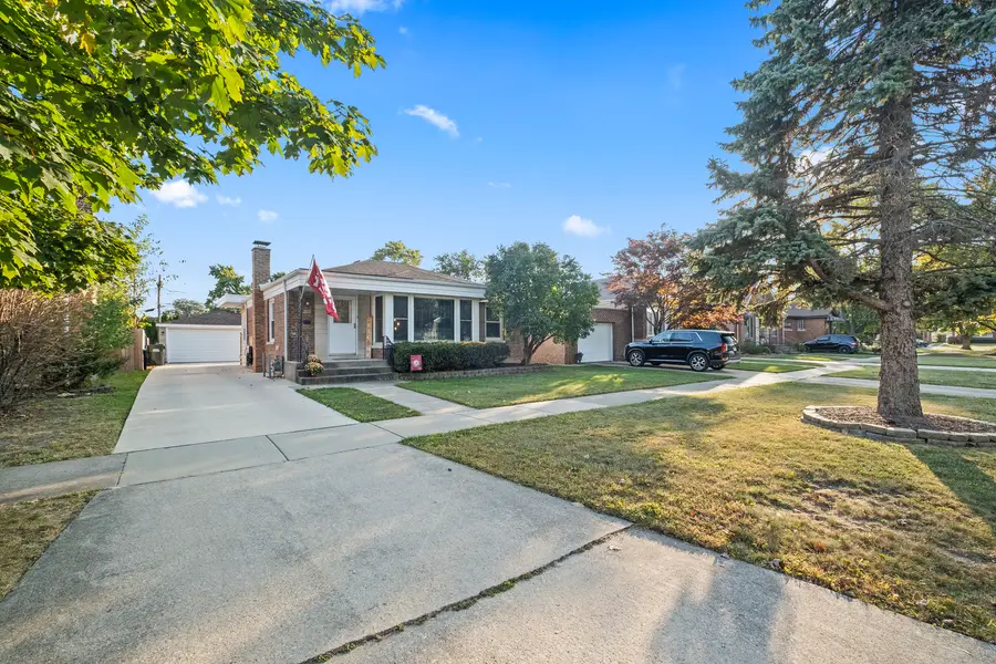 3223 W 98th Street, Evergreen Park, IL 60805 - Image #2