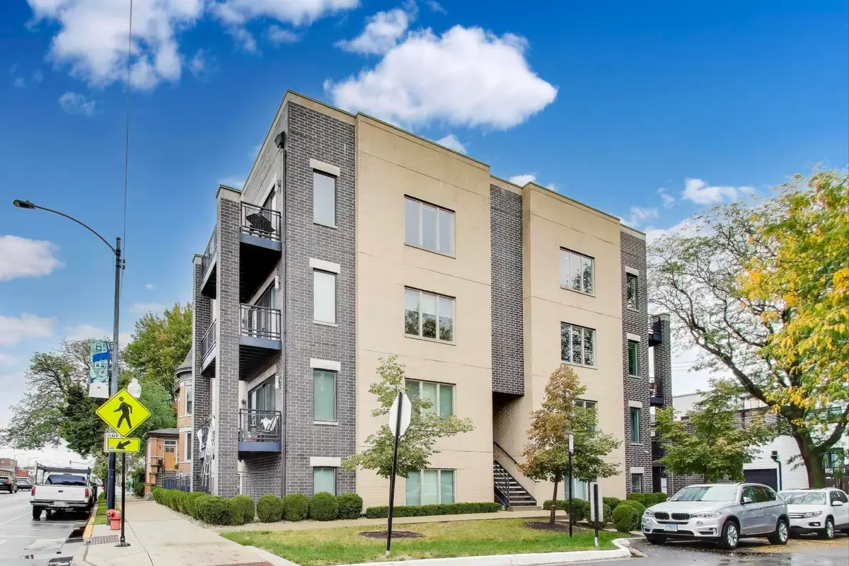 2352 W Winona Street #3E, Chicago, IL 60625 - Image #1
