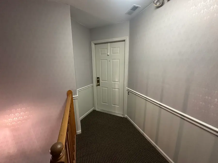 802 Butternut Lane #C, Mount Prospect, IL 60056 - Image #2