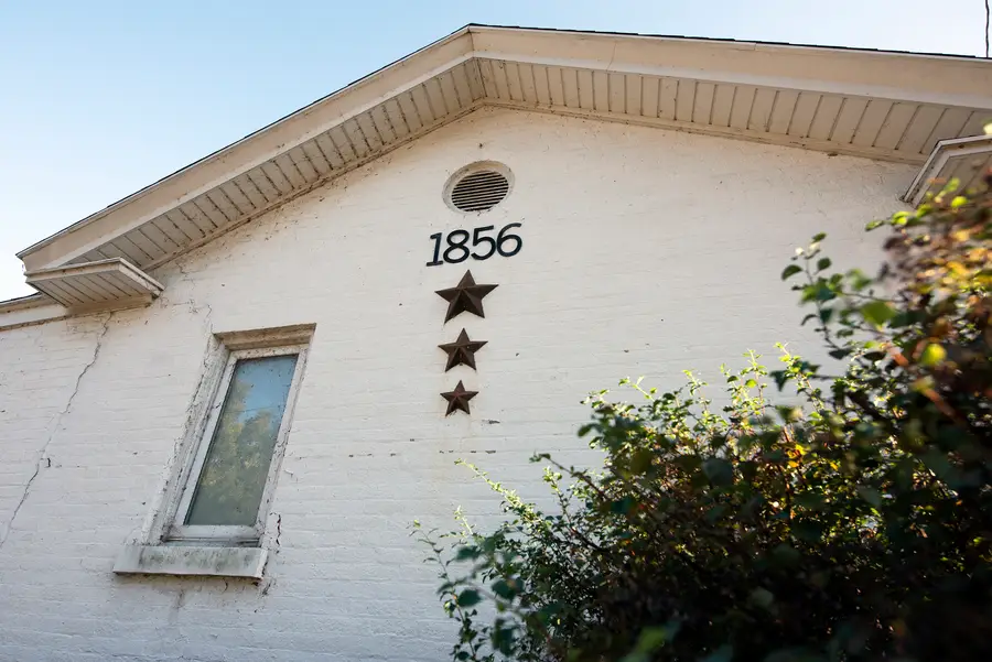 716 Locust Street, Sterling, IL 61081 - Image #3