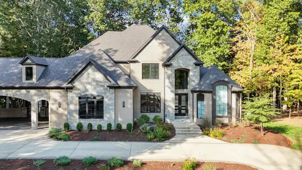 1410 E White Oak Road, Mahomet, IL 61853