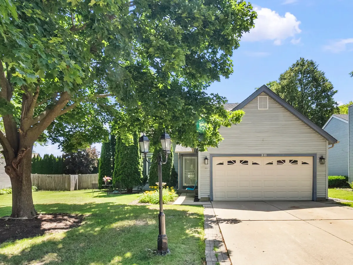 211 N Oltendorf Road, Streamwood, IL 60107 - Image #1