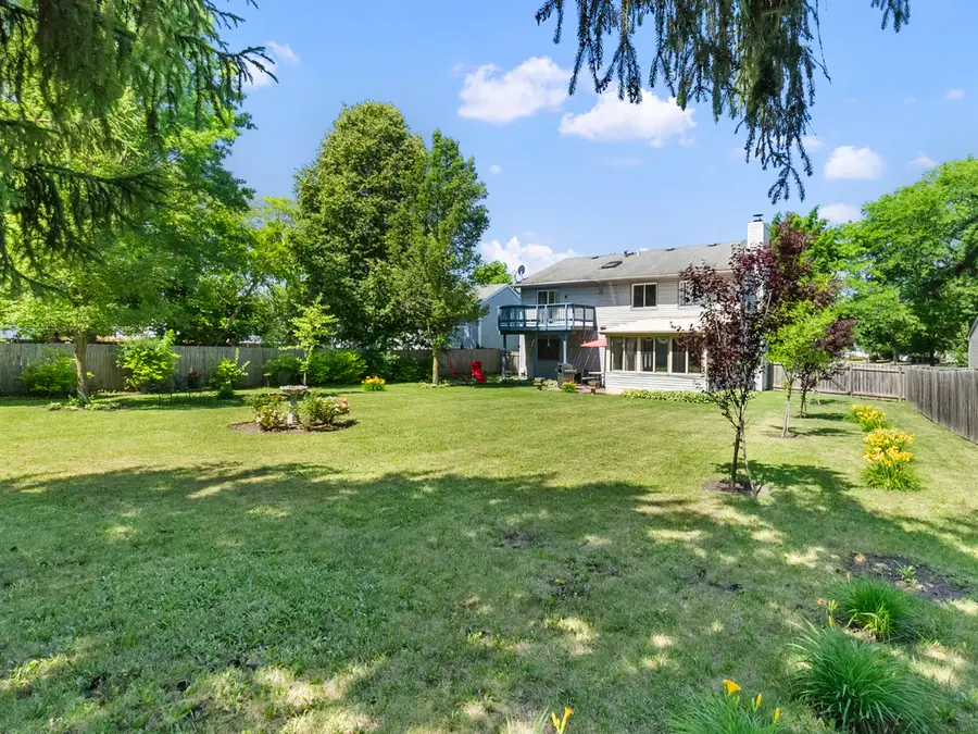 211 N Oltendorf Road, Streamwood, IL 60107 - Image #2