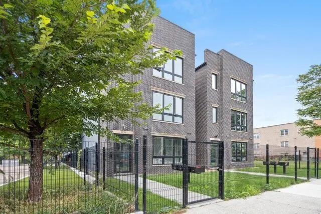 3936 S Indiana Avenue, Chicago, IL 60653 - Image #1