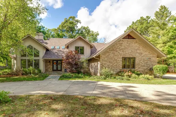 1830 Robinwood Lane, Riverwoods, IL 60015