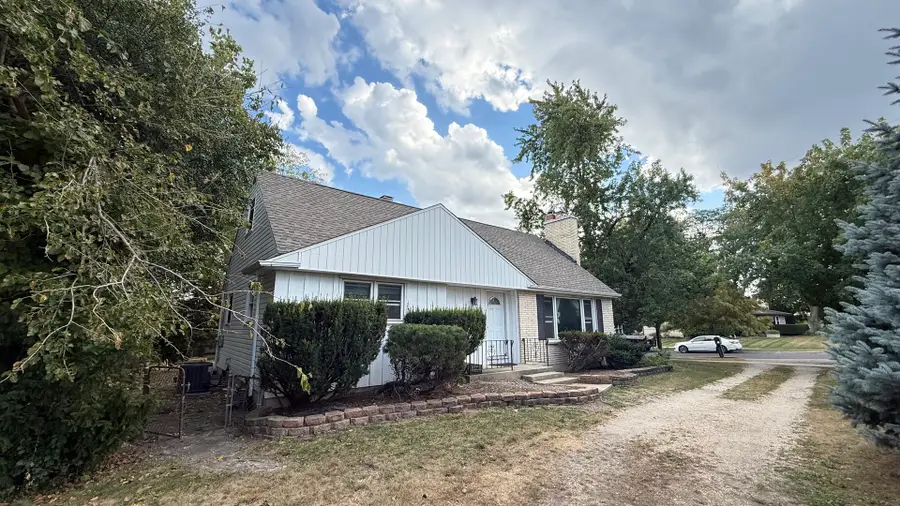 511 S Cass Avenue, Westmont, IL 60559 - Image #2