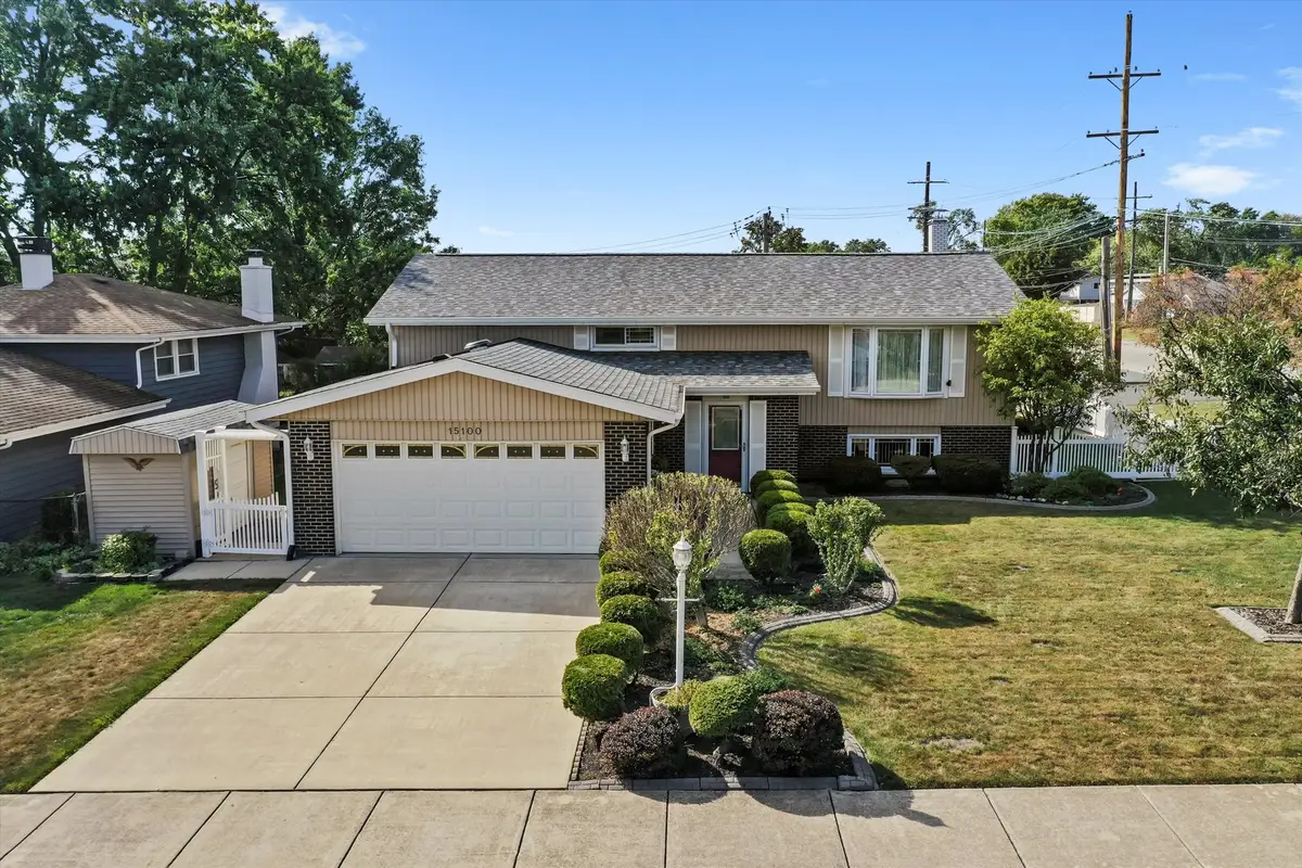 15100 Crescent Green Drive, Oak Forest, IL 60452 - Image #1