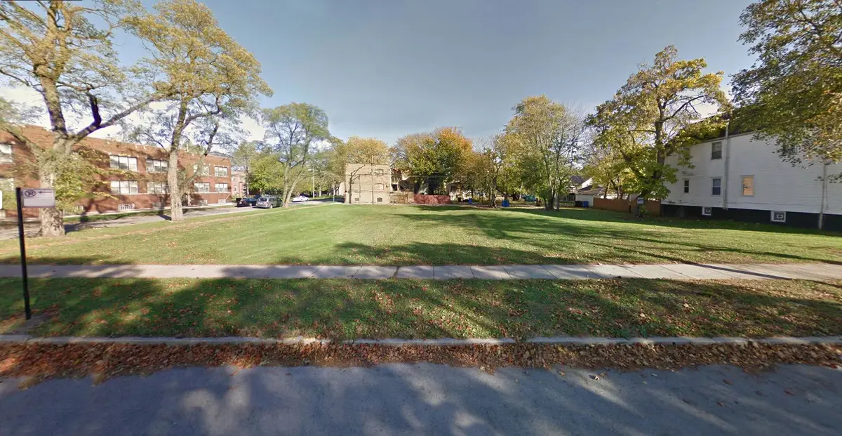 8001 S Burnham Avenue, Chicago, IL 60617 - Image #1